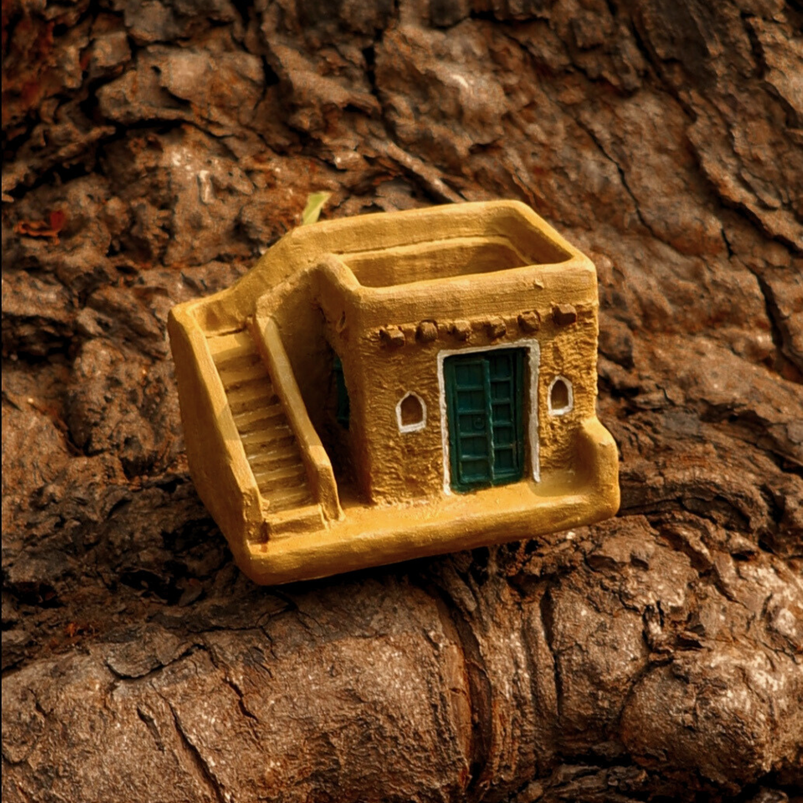 Jeene Wala Ghar Miniature - Planters